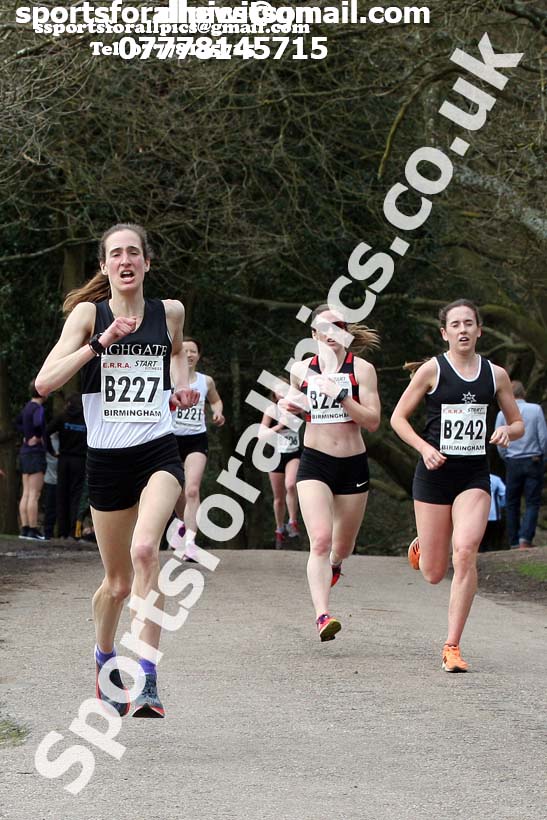 Senior womens 6 Stage Relay, ERRA 12 and 6 Stage Relays, Sutton Coldfield. Photo: David T. Hewitson/Sports for All Pics